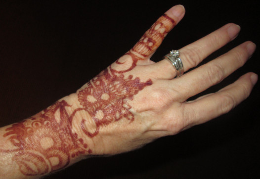 Henna tattoo proves a conversation-starter.