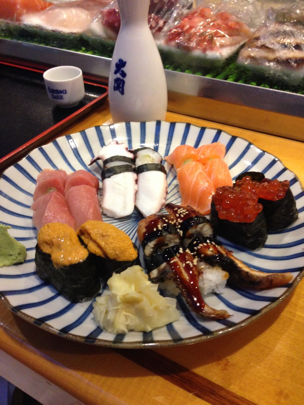 Nigiri sushi at Horinoya include everything from fatty tuna belly to sea urchin and salmon roe.