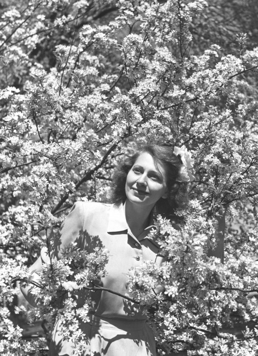 Lauren Swinney in California, ca. 1950's