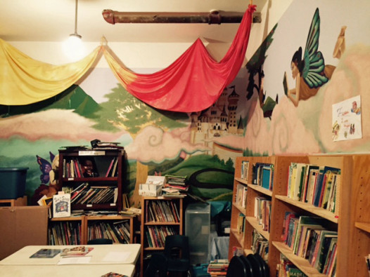 Organic shapes, silk drapery, wall murals adorn the Waldorf library. (Photo: Renee Peck)