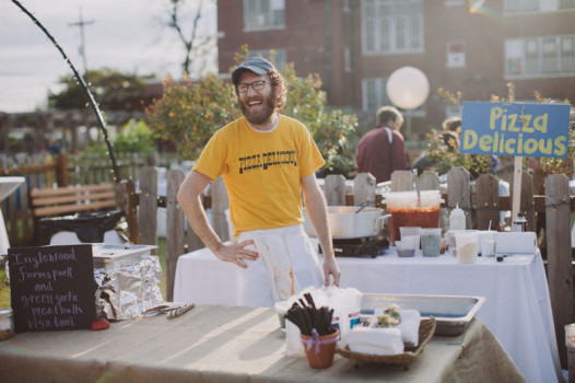 Support Edible School Yard New Orleans and enjoy offerings from local restaurants at garden-themed Edible Evening. 