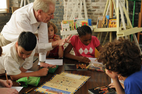 Teaching is hands-on. (Photo: waldorfnola.org)