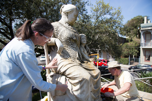 Part of MTC's Conservation team, Linda Stubbs and Ivan Myjer work on Margaert. © Ashley Merlin 2015.