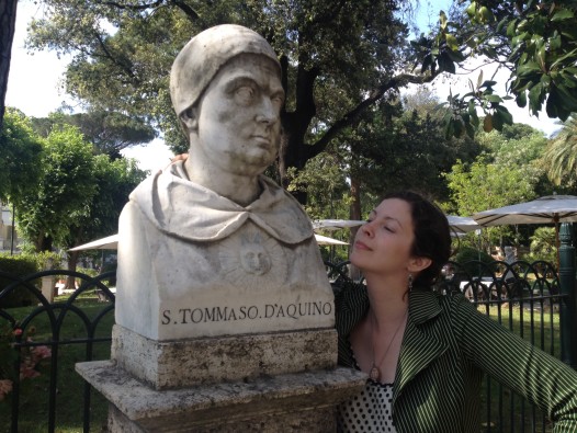 Mary and Thomas statue
