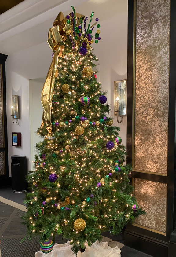 Life By The Pool. . .it's just BETTER!: Mardi Gras Christmas Tree